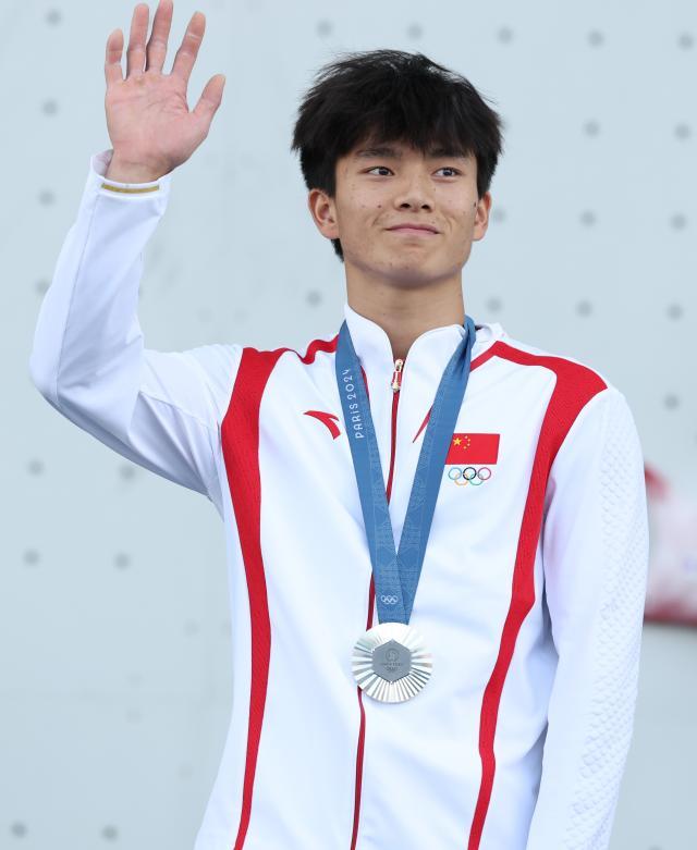 体育平台-伍鹏邓丽娟赢奥运银牌 中国速度攀岩收获重大突破