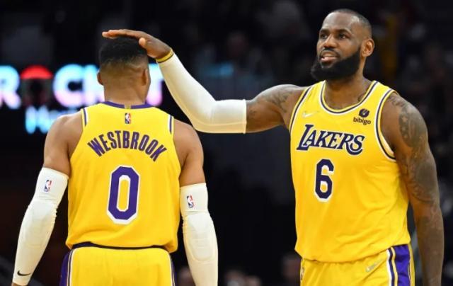 体育app-【观察】湖人即将开启交易补强 谁会走?应该追求谁?