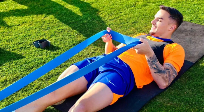 唯一新外援将是最大变数？阿尔瓦罗：费莱尼让我了解泰山|泰山队|山东泰山|马罗亚内·费莱尼|上海|佩德罗-阿尔瓦罗_新浪体育_新浪新闻